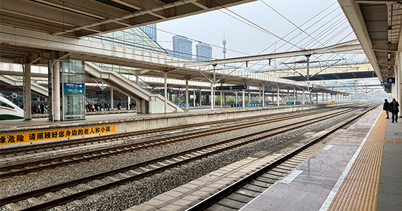 通过美食app查询域名